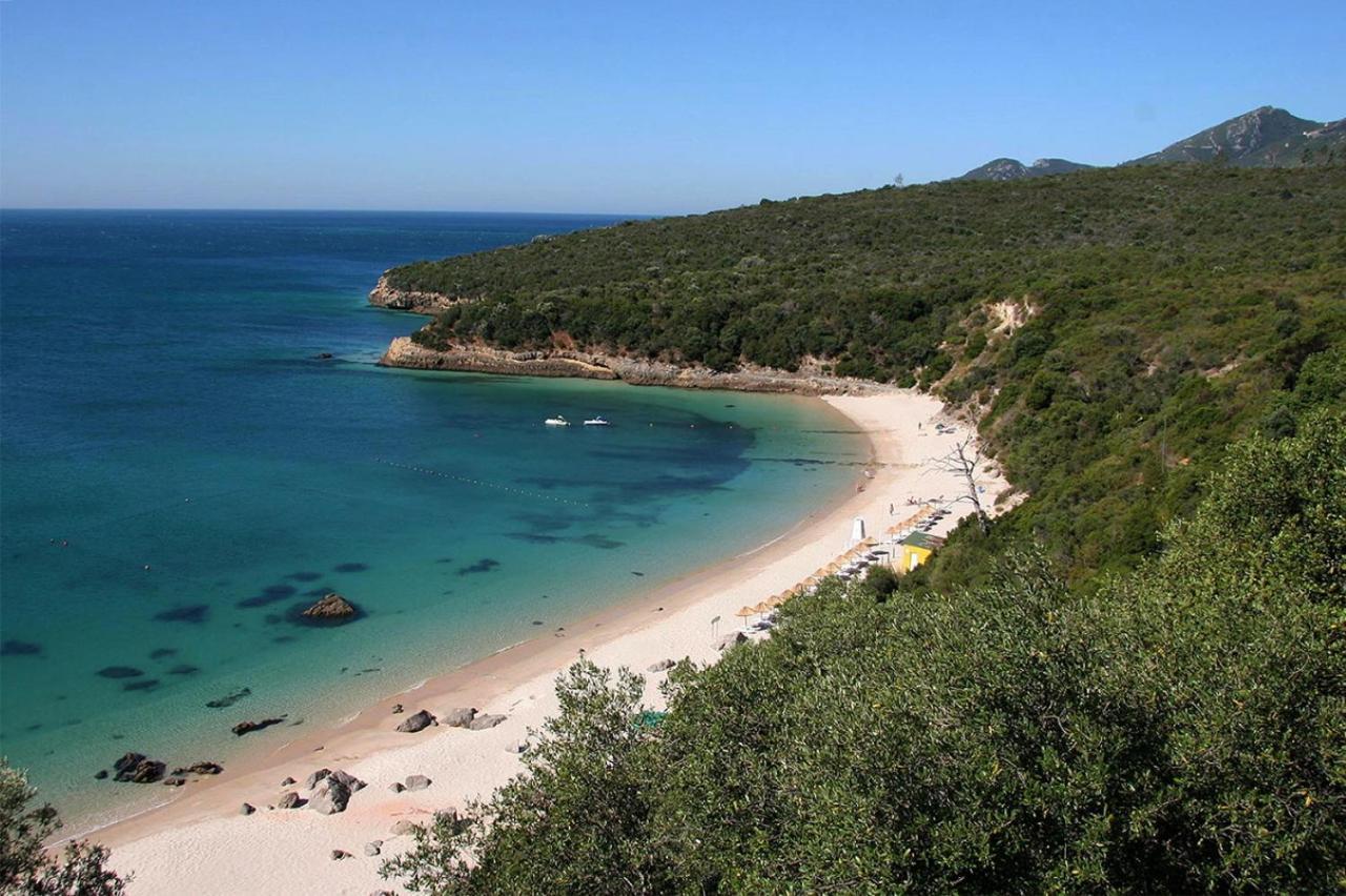 Central & Sunny 2Br Apt Near Beach, By Timecooler Setúbal Buitenkant foto